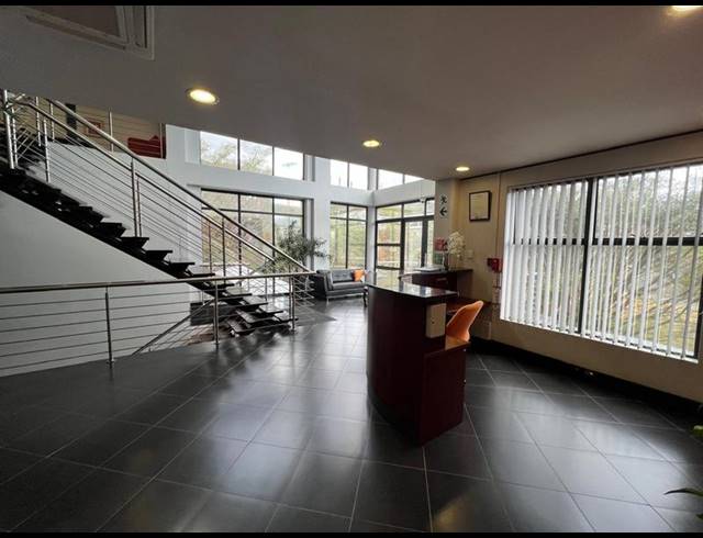 OFFICE PROPERTY TO RENT IN MONTROSE